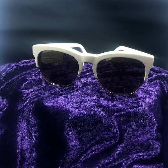 Wildfox Clubfox Ivory & Gold Sunglasses w/ Case main image 7